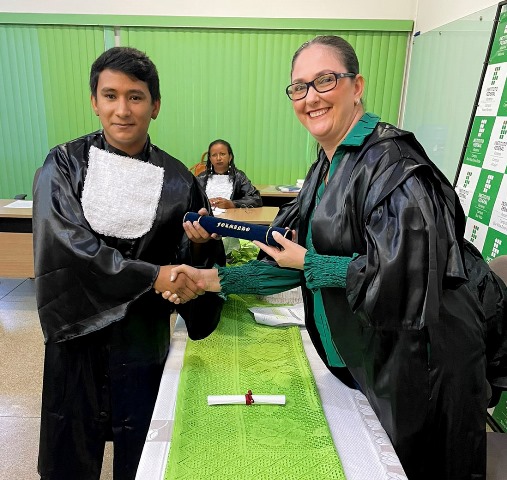 “Um clima de emoção e festa marcou a 1ª colação de grau do curso de Bacharelado em Agronomia do IFRR.”