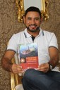 Professor do Campus Novo Paraíso publica livro sobre festividades amazônicas