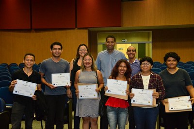 Parte da equipe de professores e alunos do IFRR que participaram do curso de Empreendedorismo.